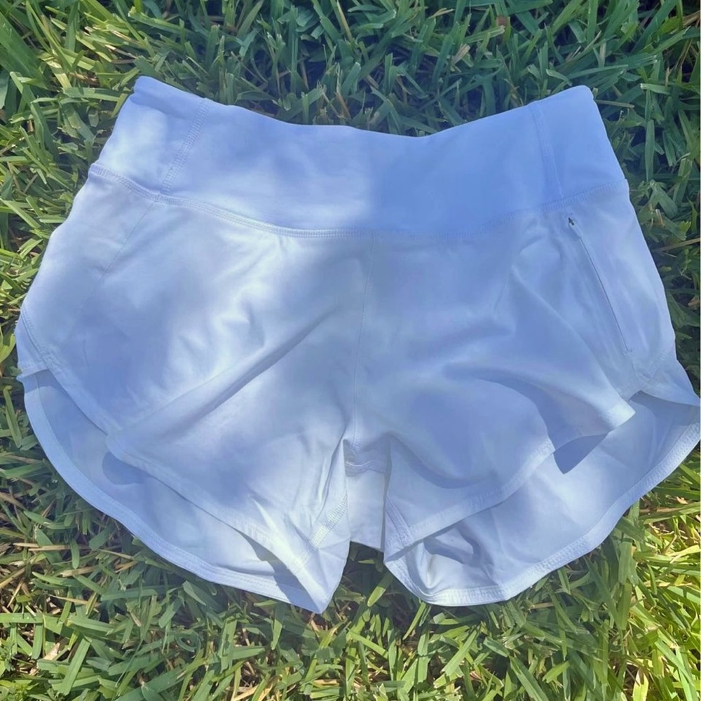 Outdoor Voices White Hudson 4” Shorts Sz Small NWOT